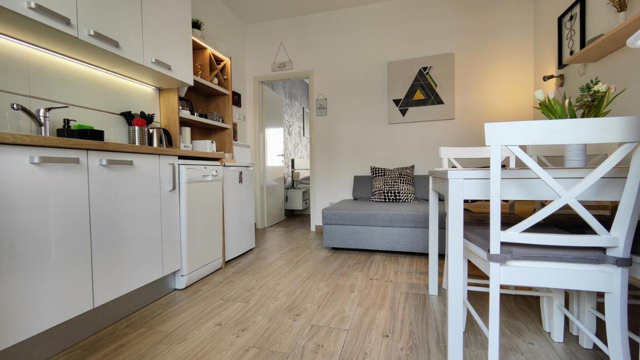 Sea & Sun Apartments Tučepi Екстериор снимка