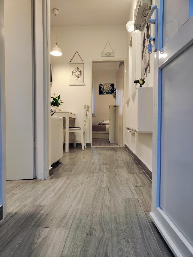 Sea & Sun Apartments Tučepi Стая снимка