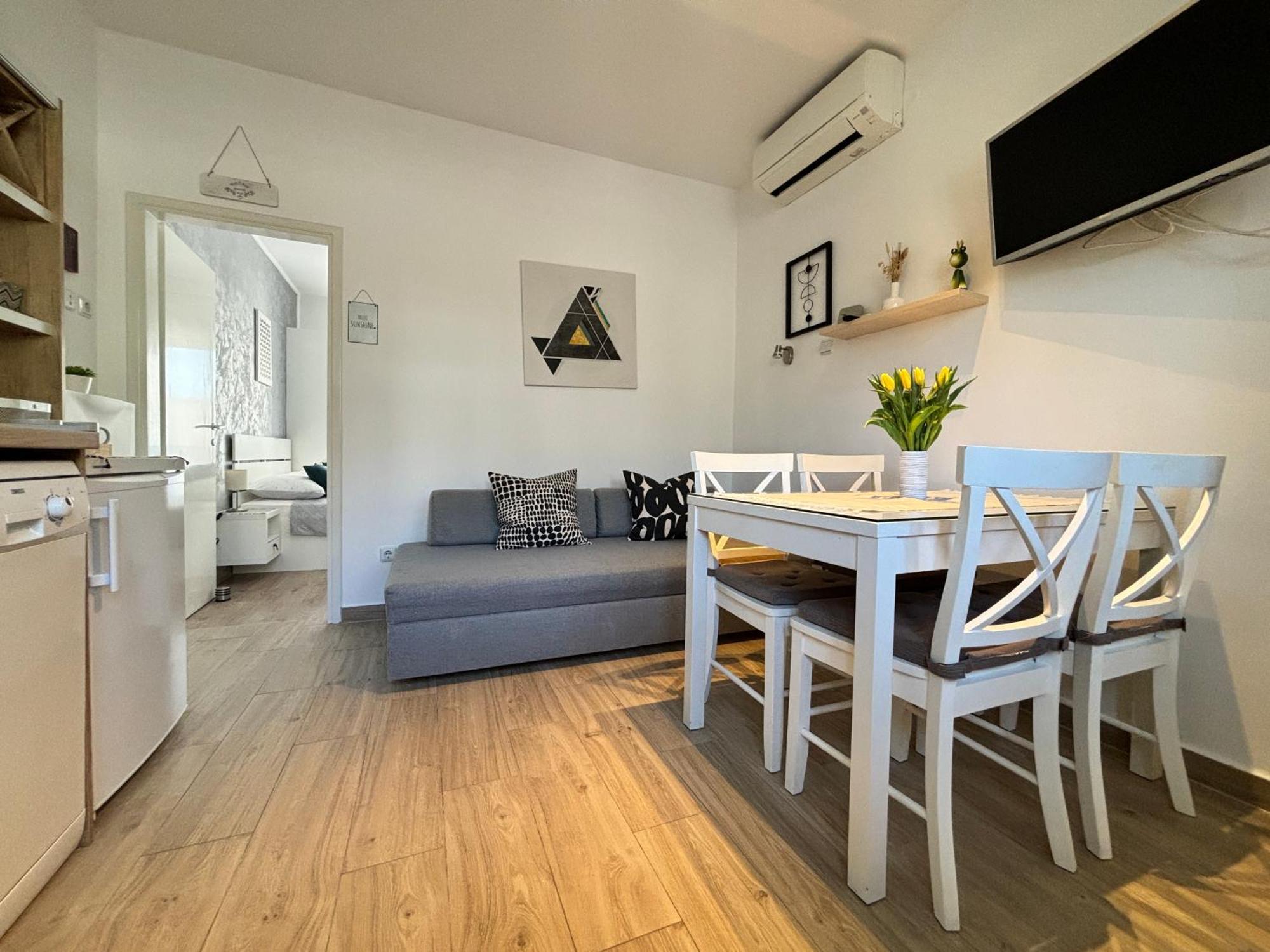 Sea & Sun Apartments Tučepi Екстериор снимка