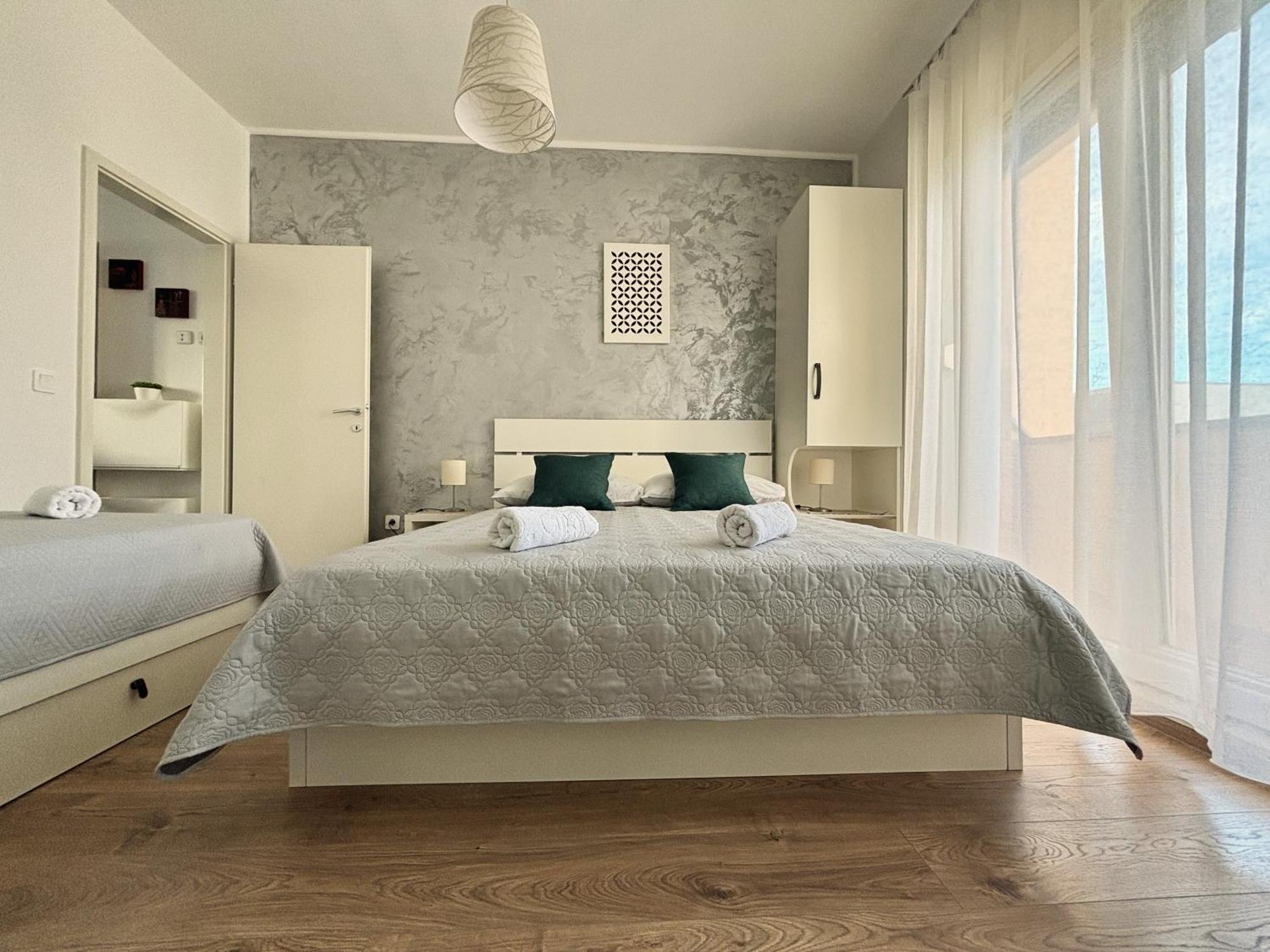 Sea & Sun Apartments Tučepi Стая снимка