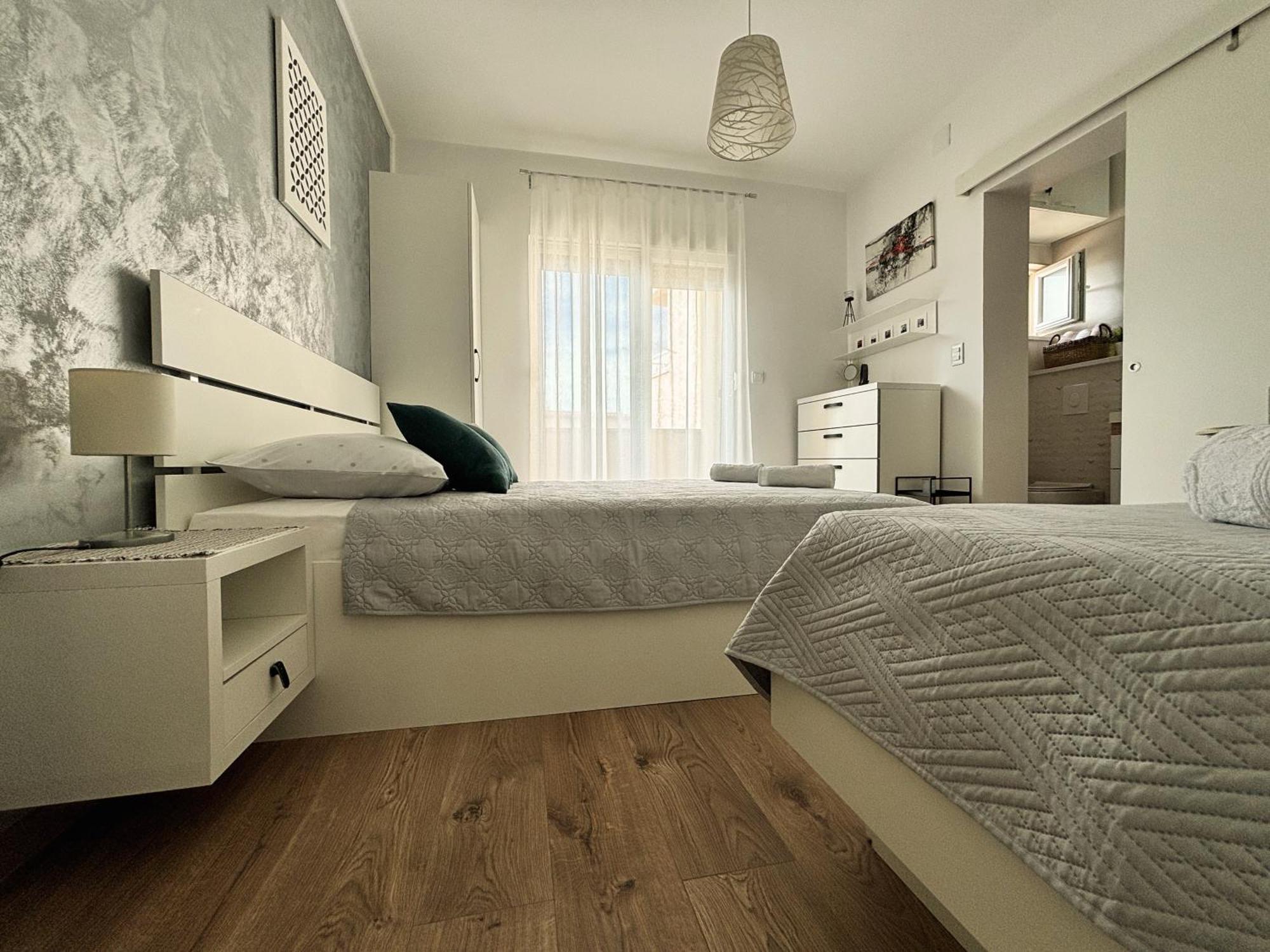 Sea & Sun Apartments Tučepi Стая снимка