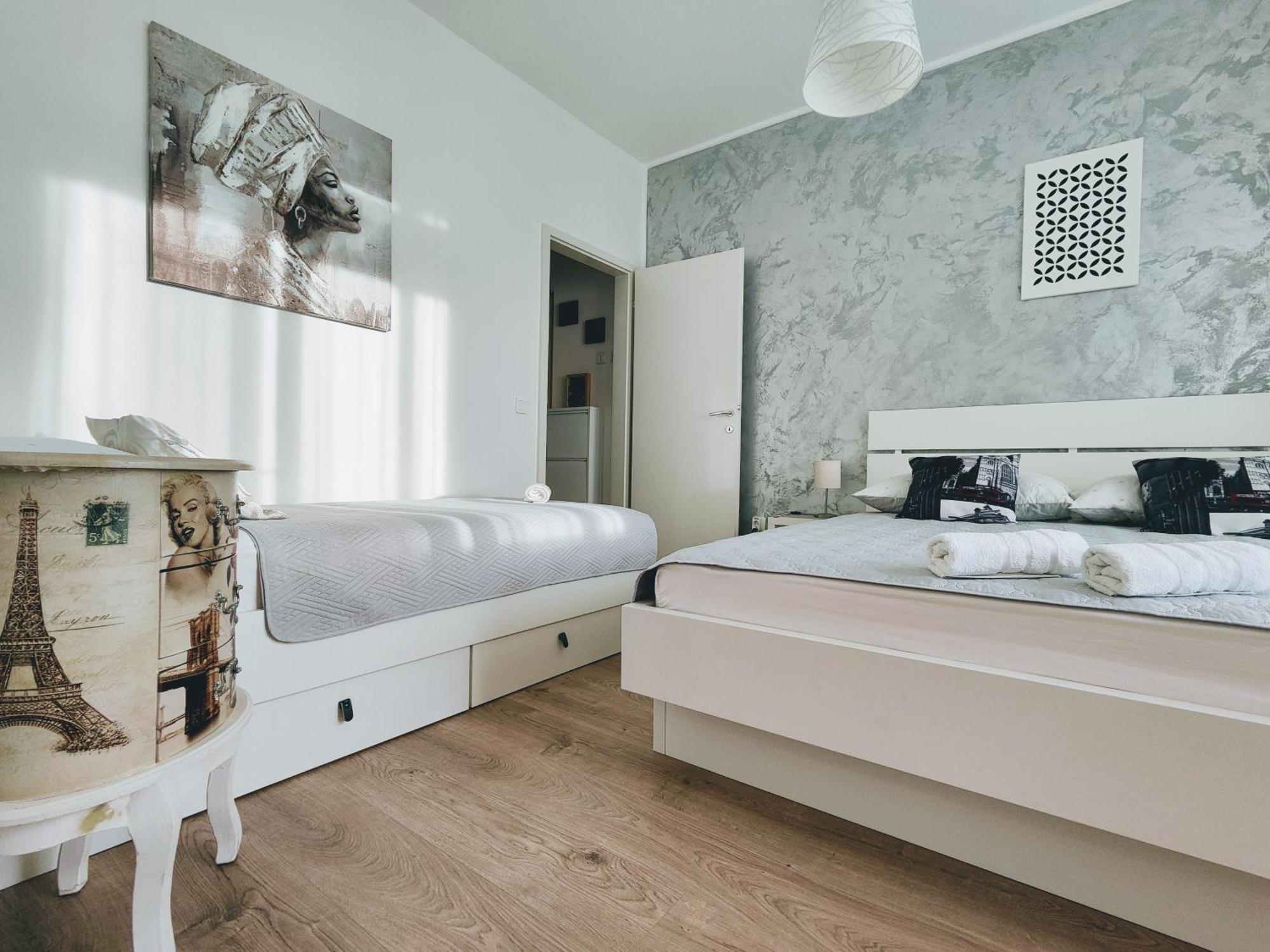 Sea & Sun Apartments Tučepi Стая снимка